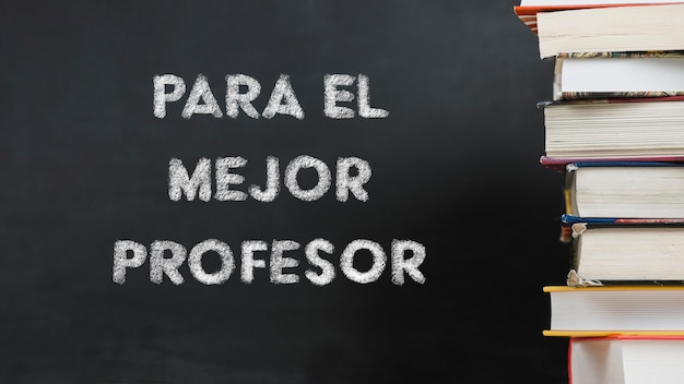 简述对幼儿园孩子进行海姆立克急救法的基本操作电大